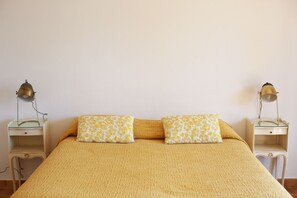 經典開放式客房, 部分海景 | 免費 Wi-Fi