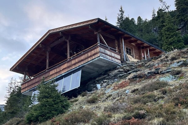 Exterior - Rustic Hut Salzburg near Ski Slopes (Bramberg am Wildkogel)