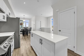 Dining - Elegant 3-Story Townhouse | Ensuite Bath, Office & Free Parking (Cambridge)