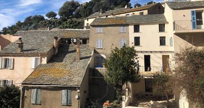 Self-contained studio with courtyard in the heart of Nonza