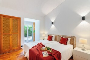 5 Schlafzimmer, Bügeleisen/Bügelbrett, WLAN, Bettwäsche