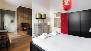 Apartment (1 Bedroom) | 1 Schlafzimmer, Bügeleisen/Bügelbrett, Babybetten, Bettwäsche