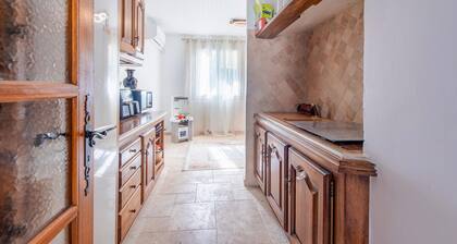 Superbe maison au Rove avec WiFi