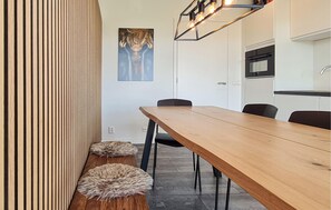 Dining - Amazing home in Den Oever with WiFi (Den Oever)
