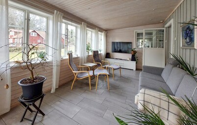 Amazing home in ör with WiFi