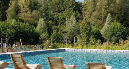 Duplex in Tournai with Lake Views