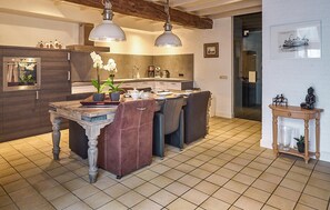 Réfrigérateur, four, plaque de cuisson, lave-vaisselle