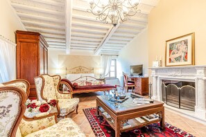 5 Schlafzimmer, Bügeleisen/Bügelbrett, Reisekinderbett, kostenloses WLAN