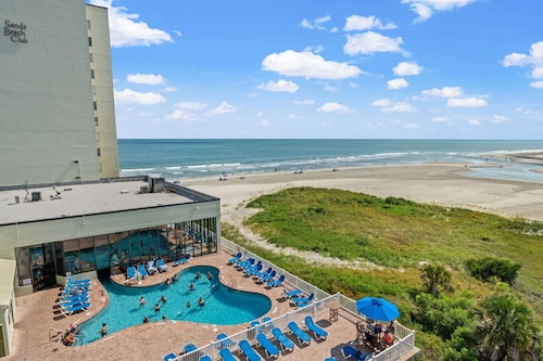 Oceanfront Resort 2Br Condo Pools and Hot Tubs