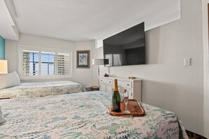 1 chambre, bureau, fer et planche à repasser, Wi-Fi