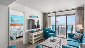 Een smart-tv en boeken