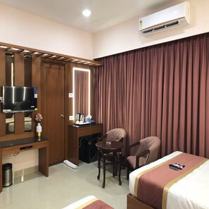 Luxury Triple Room
