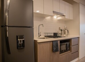 Fridge, microwave, stovetop, dishwasher - w* | Polished 1BR w/Terrace in Miraflores (Miraflores)