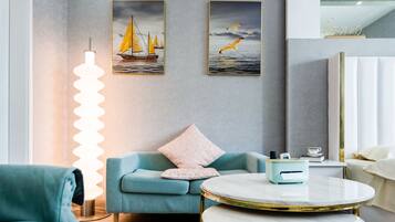 Standard Double Room, City View | Living room