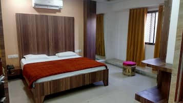 Phòng đôi hoặc 2 giường đơn Deluxe