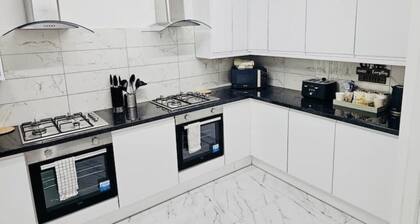 Chic En-suite Double Room