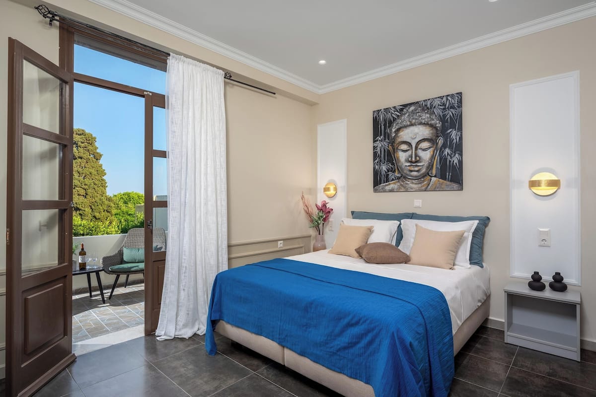 Suite, City View | 1 bilik tidur, kalis bunyi, seterika/papan seterika, Wi-fi percuma