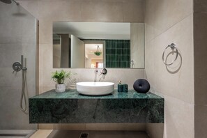 Suite, City View | Bathroom