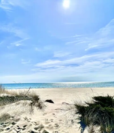 Sheboygan Sunrise Beach Stay