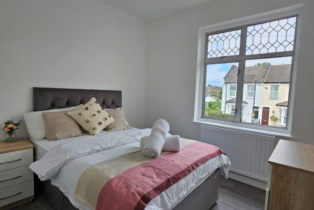 1 soverom, strykejern/-brett, wi-fi og sengetøy