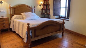 1 bedroom, iron/ironing board, bed sheets