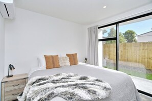 2 quartos, ferros/tábuas de passar roupa, Wi-Fi de cortesia