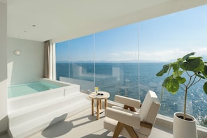 Deluxe Double Room, Sea View | Beach/ocean view