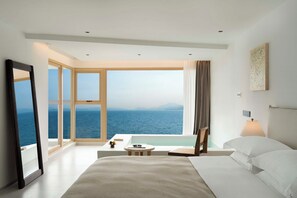 Superior Double Room, Balcony, Sea View | Living area | Video library, printers
