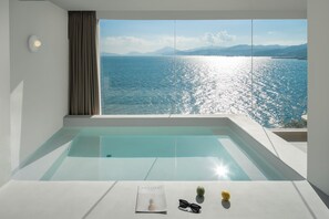 Deluxe Double Room, Sea View | Bathroom