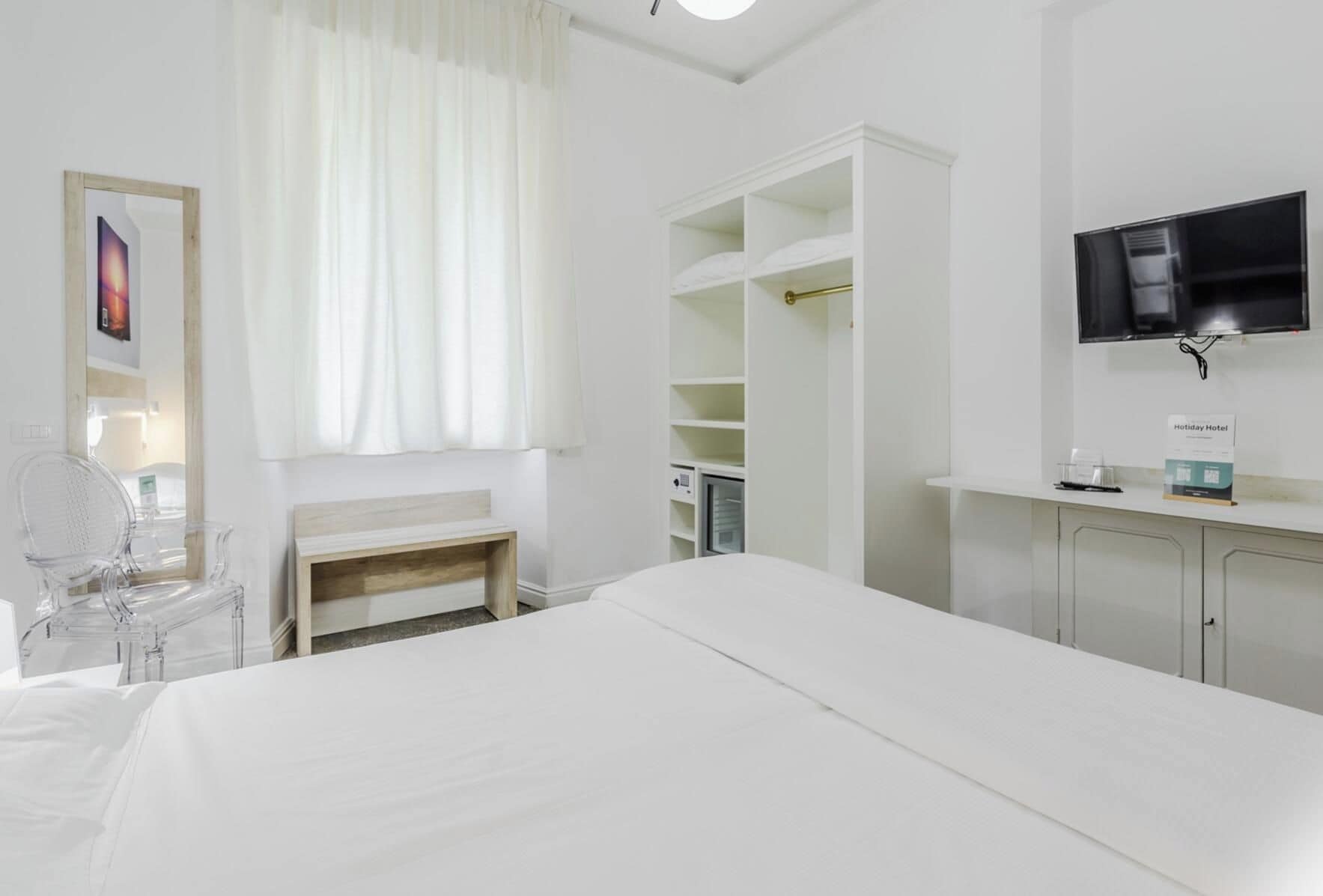 Minibar, caja de seguridad en la habitación, escritorio y wifi gratis 