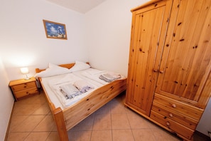 1 chambre, fer et planche à repasser, Wi-Fi