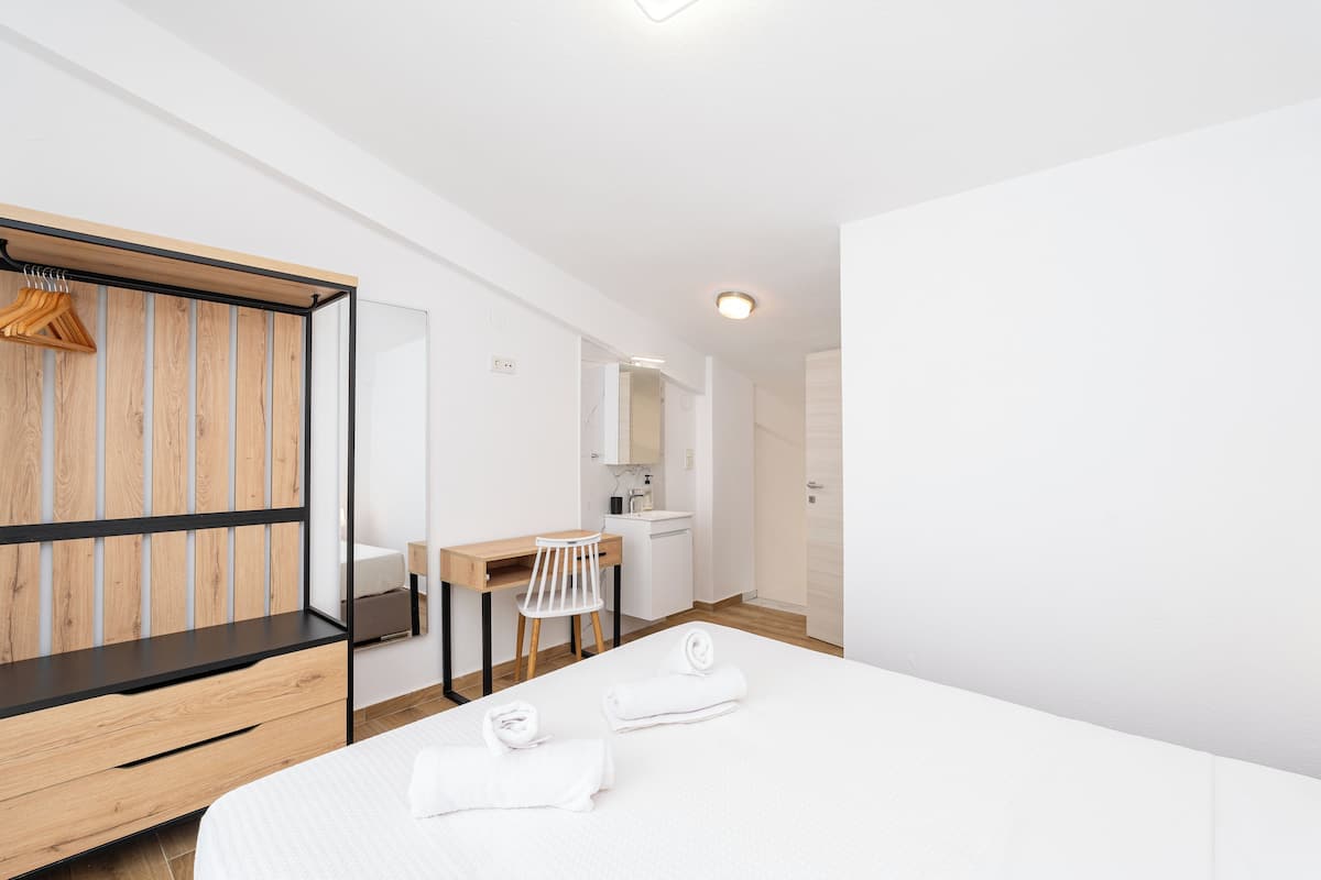 Standard Loft | Egyptian cotton sheets, premium bedding, Select Comfort beds