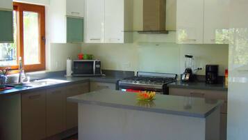 Apartamento, 3 habitaciones, balcón | Interior