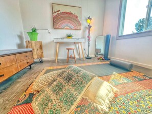 Interior - Charming 3-home cluster | Outdoor haven (Cottonwood)