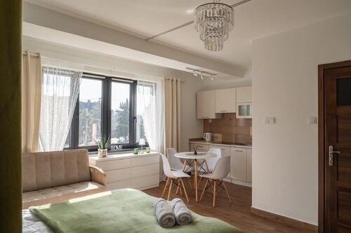 Przytulny apartament KOLEJOVA 13