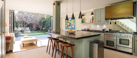 Fridge, microwave, dishwasher, toaster