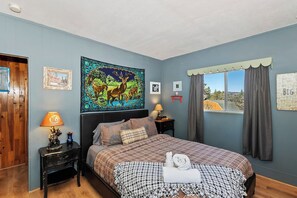 Signature Cabin, 2 Bedrooms, Hot Tub, Mountain View | 2 bedrooms, individually decorated, individually furnished, desk