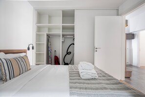 2 bedrooms, premium bedding, in-room safe, individually decorated