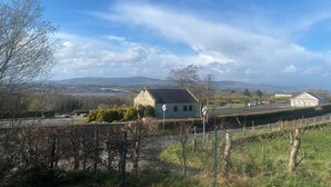 Unclassified image, 5 of 8, button - Cosy Irish Cabin studio in fabulous Derry with WiFi & Private Bathroom (Derry)
