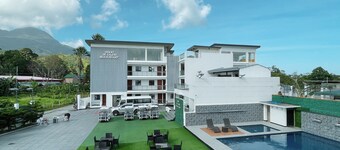 Orient De Galera Beach Resort