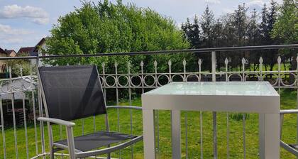 gemütliche, ruhige Ferienwohnung mit Balkon