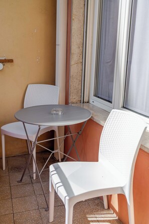 Apart Daire | Açık havada yemek servisi