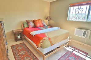 4 habitaciones, escritorio, tabla de planchar con plancha y wifi gratis