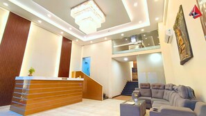 Reception - AYANSH KLYDE INN (Lucknow)
