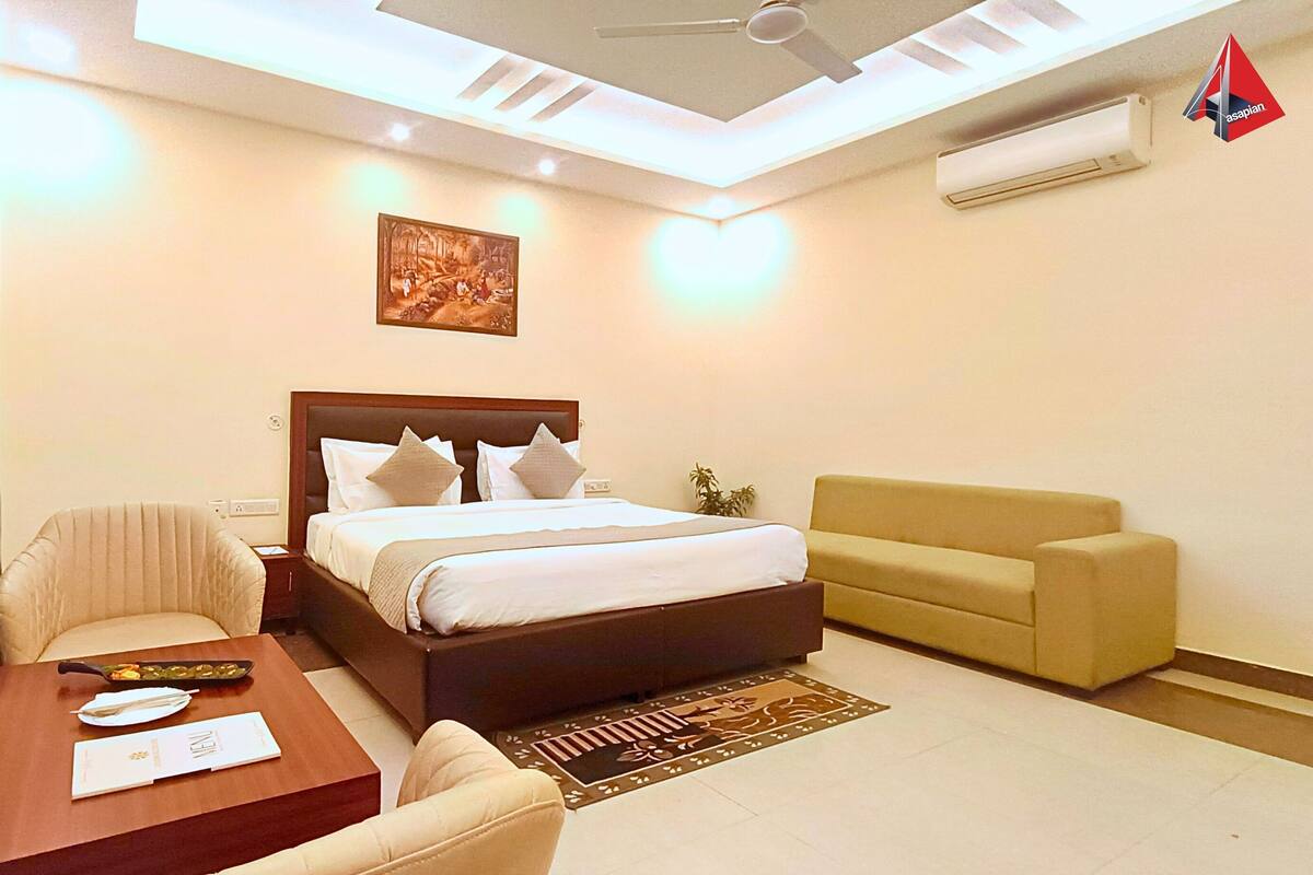 In-room safe, desk, laptop workspace, iron/ironing board