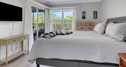 Fresh Marco Condo l Lush Views