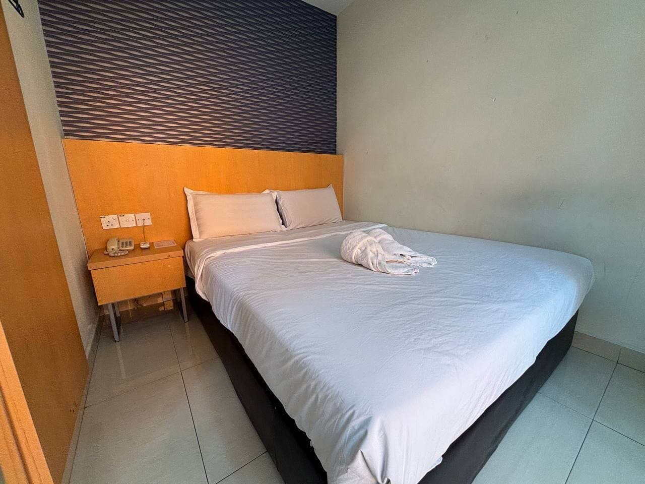 Standard-dobbeltværelse | Skrivebord, mørklægningsgardiner, gratis Wi-Fi, sengetøj