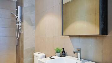 The Grand Curve Suites | Baño