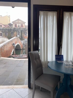 Luxury Double Room, Canal View