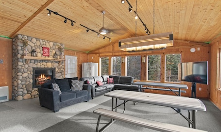 TV. Silver Cabin – Dry Cabin with Bunks | Fish On!